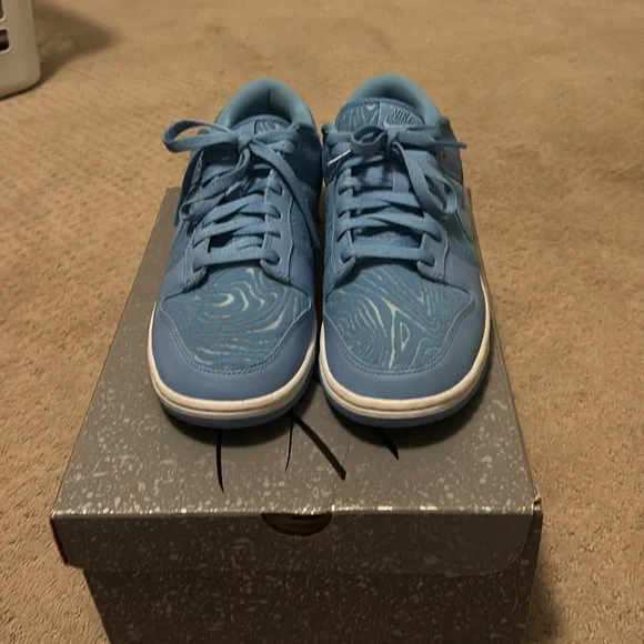 Nike dunks - Picture 2 of 3